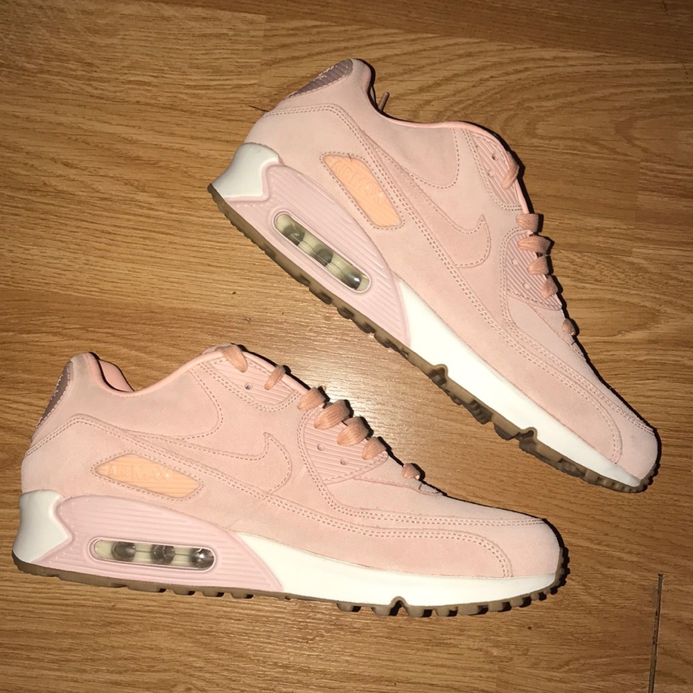 Pink nike air max shoes